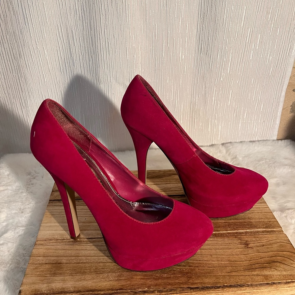 Styluxe Hot Pink Velvet Platform High Heels